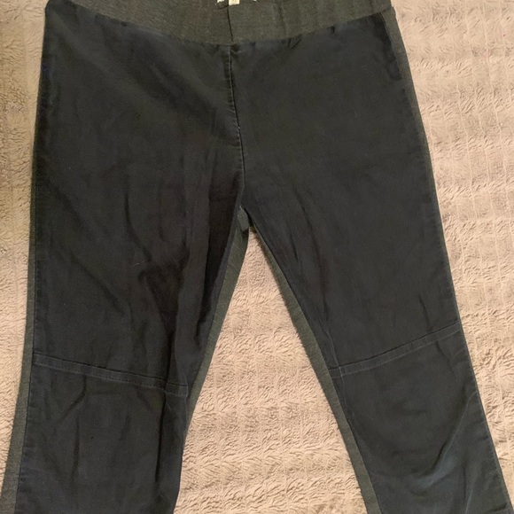 Dressed up leggings. - Picture 3 of 4